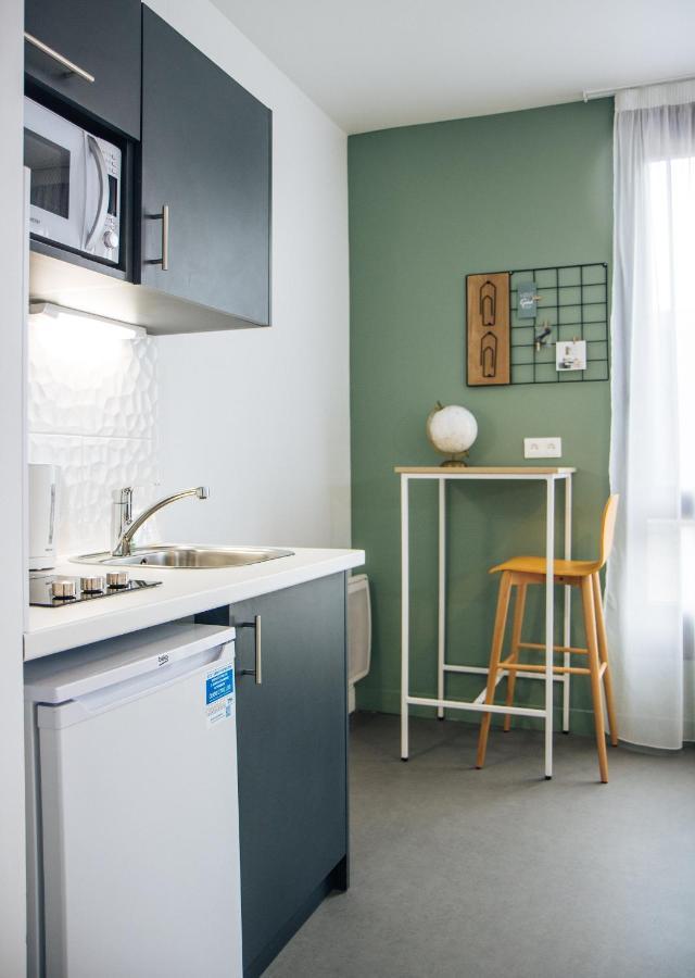 Twenty Business Flats Jouy-En-Josas Aparthotel Екстериор снимка